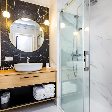 Bentis Luxury