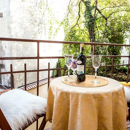 Bentis Luxury Apartment